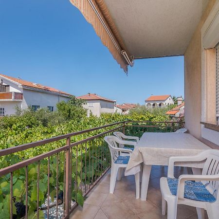 Apartments Bahar Krk Krk Town Esterno foto